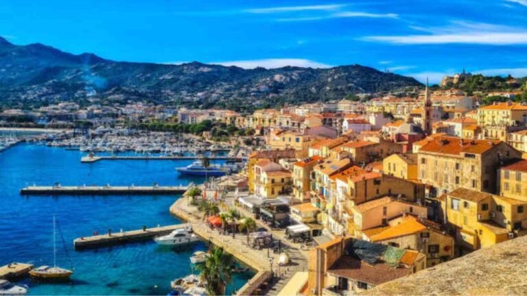 EasyJet Calvi Office in France