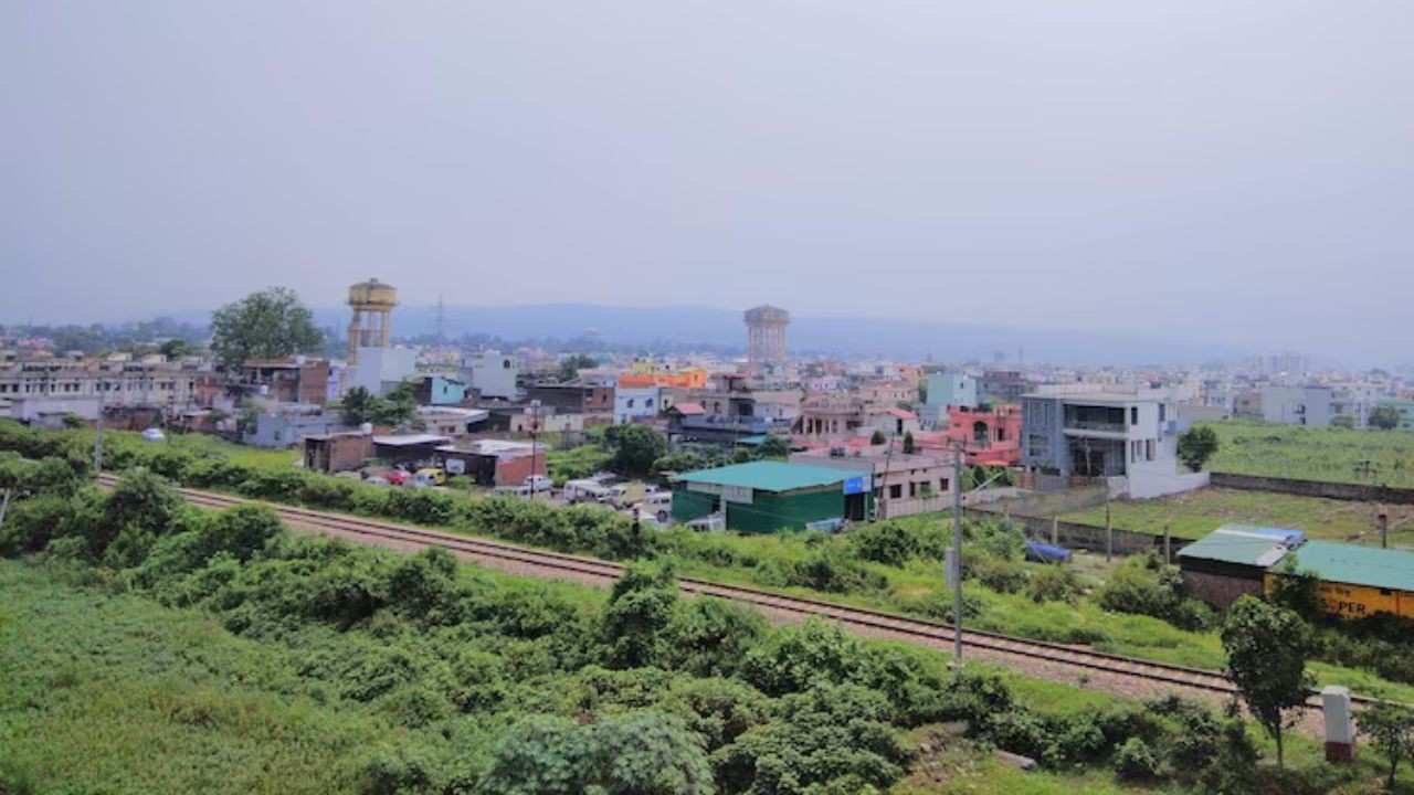 Qatar Airways Faisalabad Office in Pakistan