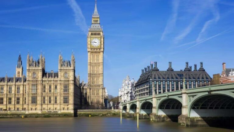 Qatar Airways London Gatwick Office in United Kingdom