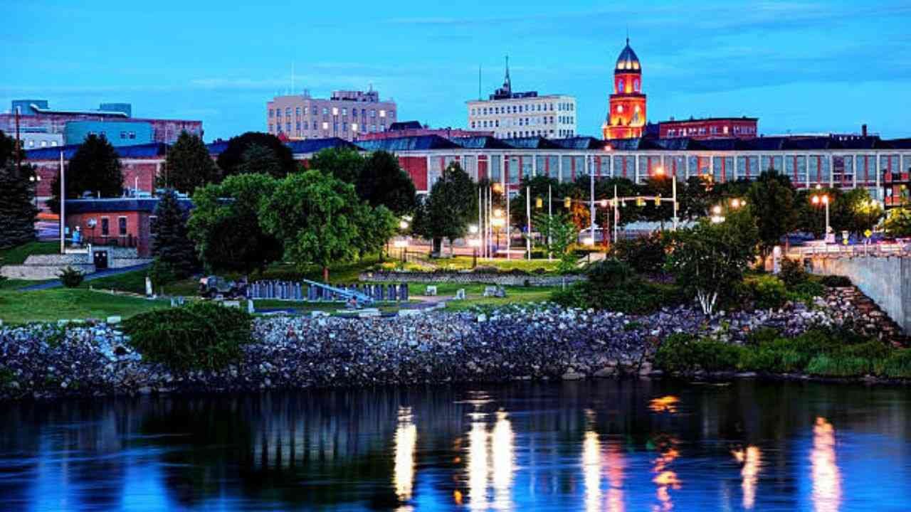 United Airlines Lewiston Office in Maine